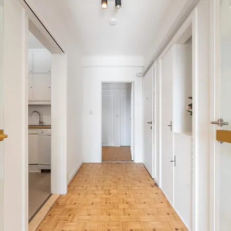 Appartement Zonnig, Ruim Op A+ Locatie! Oostende