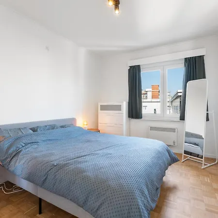 Lägenhet Zonnig, Ruim Op A+ Locatie! Oostende