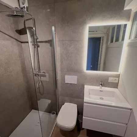 Zonnig, Ruim Op A+ Locatie! * Ostende