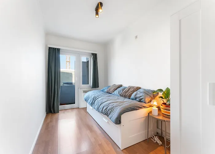 Zonnig, Ruim Op A+ Locatie! * Ostende